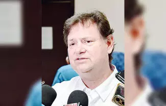 El presidente de Canacintra en Monclova, Jorge Mtanous Falco, externó su preocupación de que no exista información oficial al respecto.