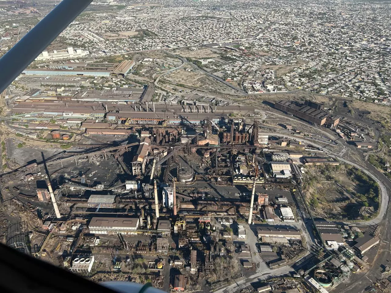 La compañía y su filial Minera del Norte (MINOSA) han sido tasadas en una cifra conjunta que supera los 1,326 millones de dólares