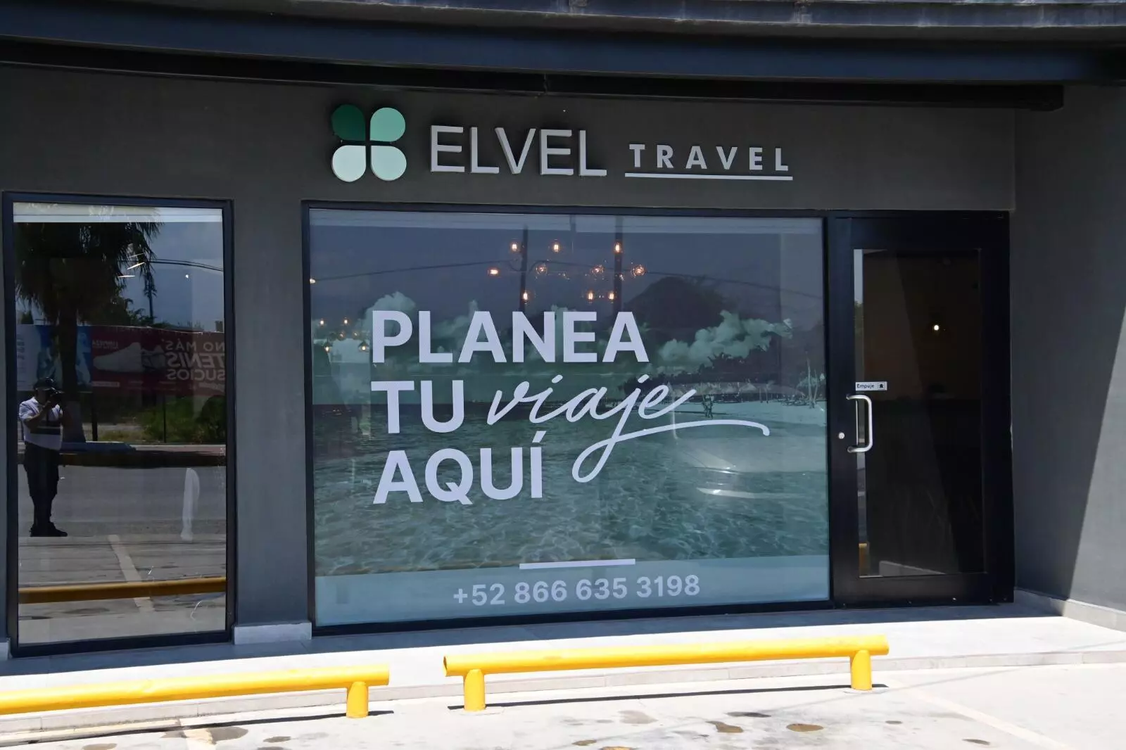 Aunque Magnicharter anunció que la suspensión de operaciones será de dos semanas, dijo que están revisando cuántas reservas hicieron con esa aero