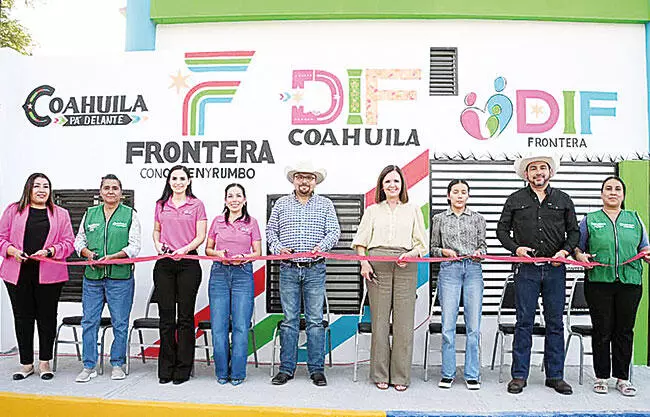 Entrega Sari Pérez obra en Centro Comunitario