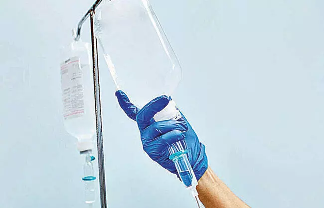 Cierran dos estéticas por aplicar suero vitaminado