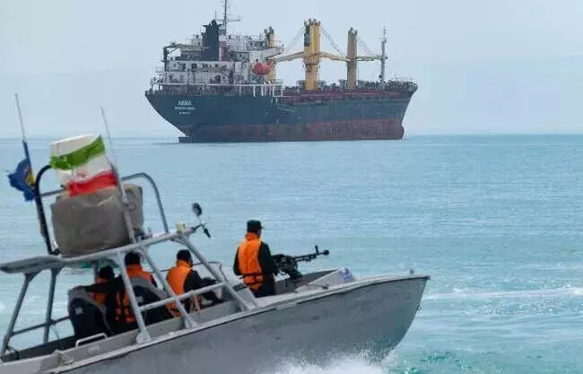 La Armada de la Guardia Revolucionaria de Irán advirtió que cualquier intento de acercarse se considerará una cooperación con el enemigo