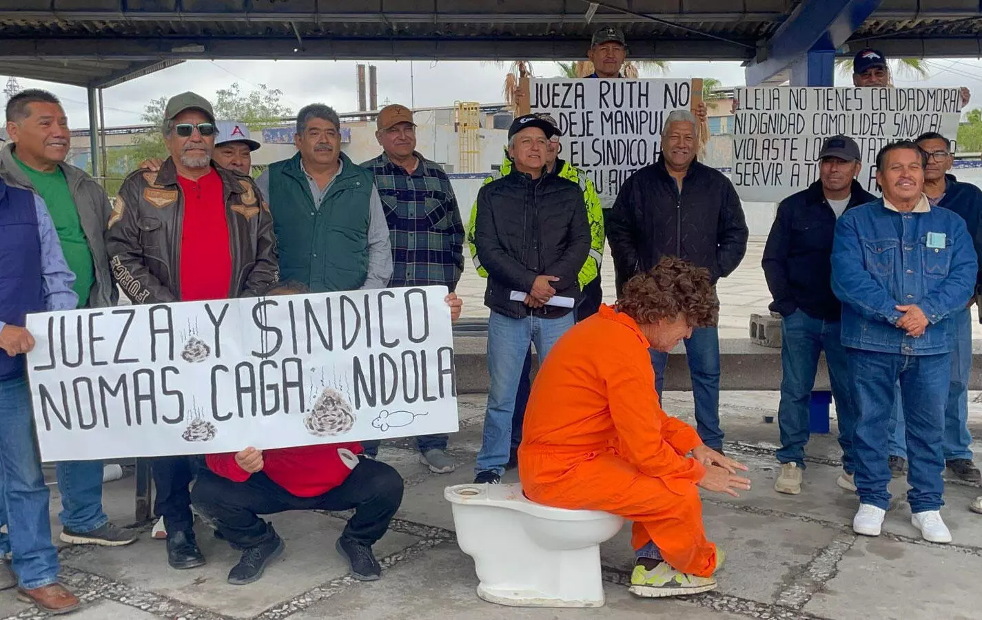 En cuanto al valor de los equipos sustraídos, Valenzuela indicó que los aparatos van desde tres o cuatro mil pesos los más pequeños hasta cincuent