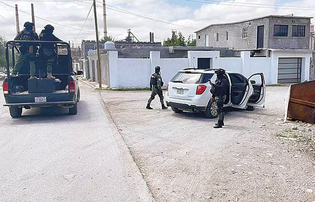 Según vecinos, se escucharon cuando menos cinco detonaciones de arma de fuego