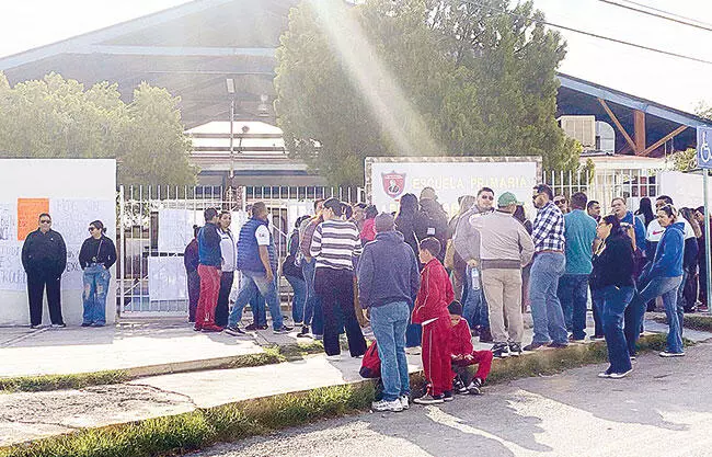 Reconocen autoridades educativas las fallas en planteles escolares