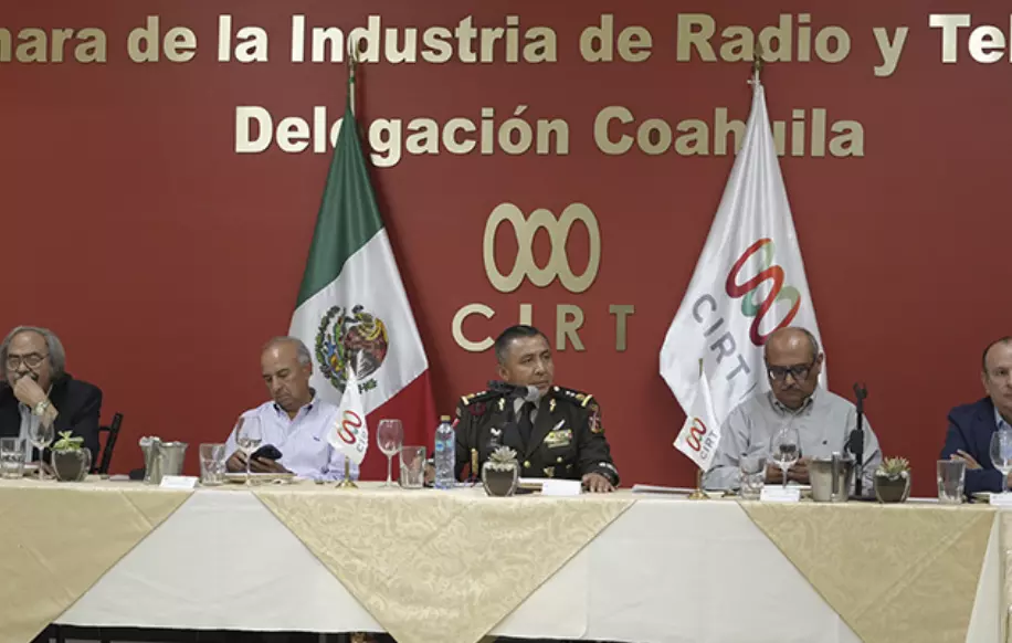 Destaca Modelo Coahuila ante empresarios de medios de comunicación