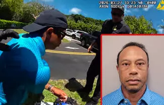 Imágenes de la cámara corporal del momento del arresto del golfista Tiger Woods tras volcar el viernes 27 de marzo fueron dadas a conocer este jueves.