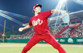 El ex ganador del premio Cy Young, Trevor Bauer, firmó con los Long Island Ducks de la Atlantic League y está programado para lanzar en la noche inaugural del 21 de abril.