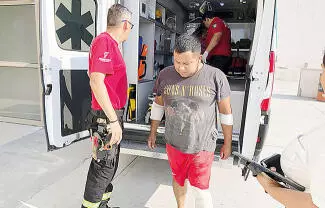 Una pareja resultó lesionada luego de sufrir un accidente en motocicleta en calles de la colonia Occidental.