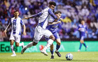 El equipo de los Tuzos se impuso al Cruz Azul en el Estadio Cuauhtemóc
