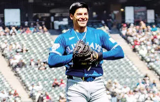 El receptor hermosillense Brandon Valenzuela debutó ayer en MLB con los Azulejos, que cayeron ante los White Sox.