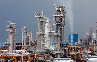 La agencia Tasnim ha precisado que los ataques alcanzaron las empresas Mobin y Damavand