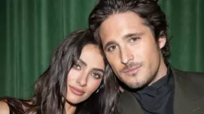 El actor de “Luis Miguel, la serie” rompió el silencio al recordar su noviazgo con la actriz y modelo, de 31 años de edad