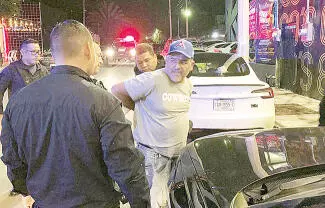 El sujeto inició una discusión con un mesero por el pago de una cuenta