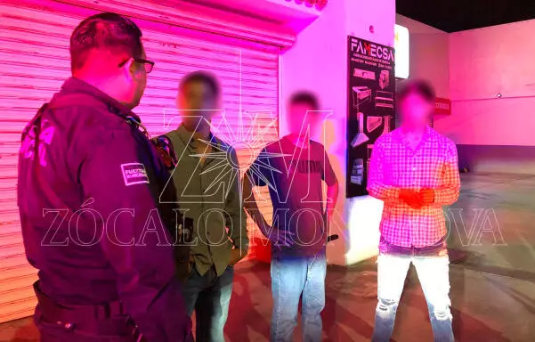 De acuerdo con su versión, se encontraban en una convivencia a pocos metros del lugar; sin embargo, al retirarse, decidieron llevarse una hielera.