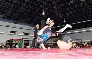 La Catedral de la Lucha Libre Arena ‘Tigre’ Padilla, presenta su cartelera