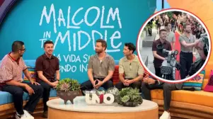Frankie Muniz, Christopher Masterson y Justin Berfield fueron recibidos con aplausos en medio de una larga alfombra roja