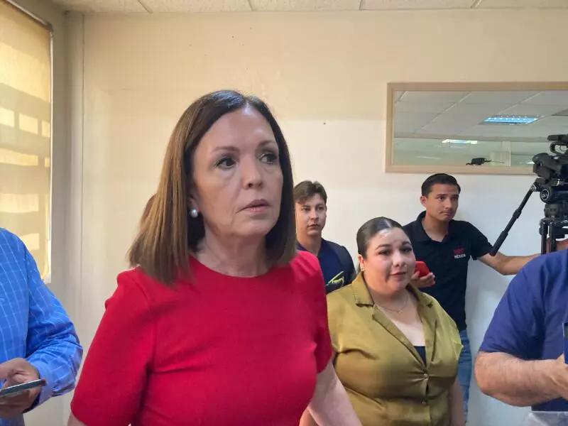 Dijo que se trabajará en la segunda etapa de rehabilitación de la plaza de la colonia 10 de Mayo, así como en el Mirador de la colonia Borja, espacios que han sido de los más solicitados por la ciudadanía debido a su alta afluencia.