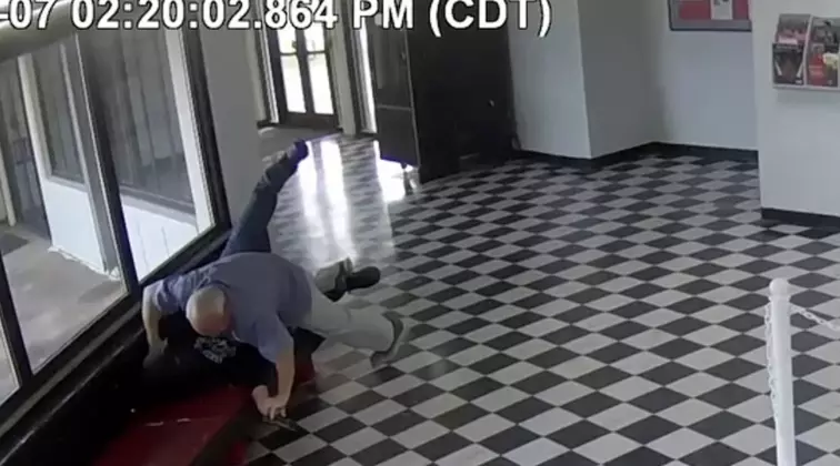 Las autoridades señalaron que una respuesta inmediata por parte del responsable del colegio impidió un tiroteo que, según los registros, pudo haber ocasionado víctimas entre los estudiantes y el personal docente 