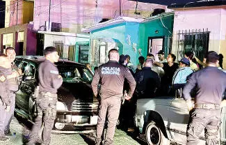 Durante la madrugada de ayer se registró una fuerte riña en la calle Álamo, ubicada en la colonia Héroes del 47.