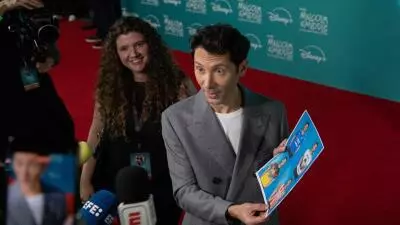 Justin Berfield canceló su visita a Monterrey por incumplimientos de DesertCon y pidió reembolsos a fans.