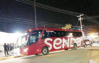 Ocho mil pastillas de fentanilo fueron aseguradas por autoridades federales y estatales, tras interceptar un autobús de pasajeros en el sector norte.