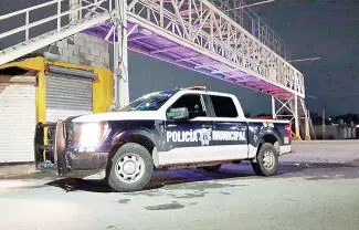 Una fuerte movilización de la Policía Municipal de Monclova se registró tras el reporte a la línea estatal de emergencias 911.