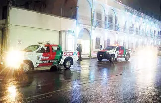 Elementos de Protección Civil y Bomberos continúan realizando rondines de vigilancia en diferentes puntos de la ciudad.