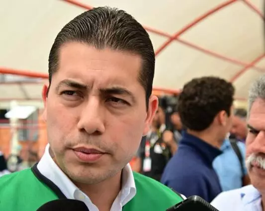 Comentó que, al no tomar estas precauciones, un total de 14 centros escolares en Coahuila presentan problemas con el suministro eléctrico, por lo que el ICIFED buscará brindarles apoyo.