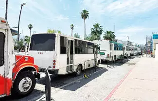 Por la presunta introducción de un servicio particular en la ruta Zapata