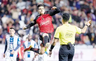Xolos se aferra a un milagro, esta noche frenó al Pachuca al que venció por 3-1 y de paso le cortó una racha de siete encuentros sin conocer la derrota. 