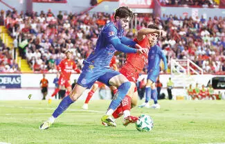 Las Chivas empataron sin goles en su visita al Necaxa, sin embargo, con el punto obtenido en Aguascalientes establecieron marca en el club. 