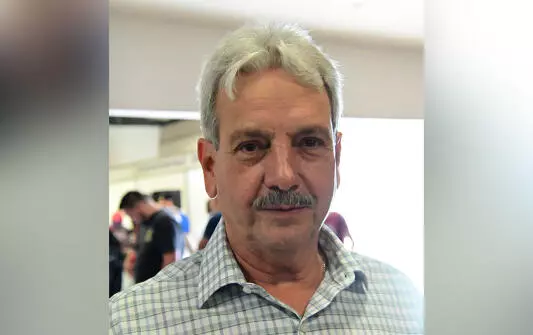 El reajuste de personal de 300 trabajadores en Fasemex evidencia un escenario adverso para las empresas de la Región Centro que dependen de la demanda del mercado estadounidense, advirtió el empresario Carlos Elizondo.