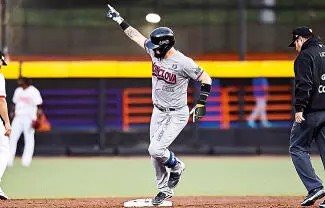 Vencen 8-5 a los Toros e igualan la serie en el Mobil Park de Tijuana
