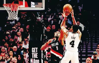 Los Spurs de San Antonio tomaron ventaja contra los Trail Blazers de Portland