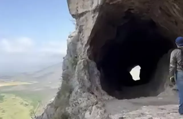  Dos jóvenes fueron exhibidos en redes sociales luego de que ellos mismos difundieran el video 