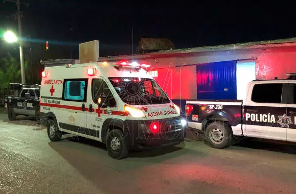 Elementos de Seguridad Pública acudieron al lugar y llevaron a cabo el arresto de Jorge y su mujer, siendo ambos trasladados a las instalaciones de la Comandancia Municipal.