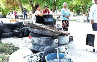 Con una amplia participación ciudadana, se llevó a cabo el Mercadito Mejora Coahuila en la Plaza Principal de la comunidad de Sacramento.