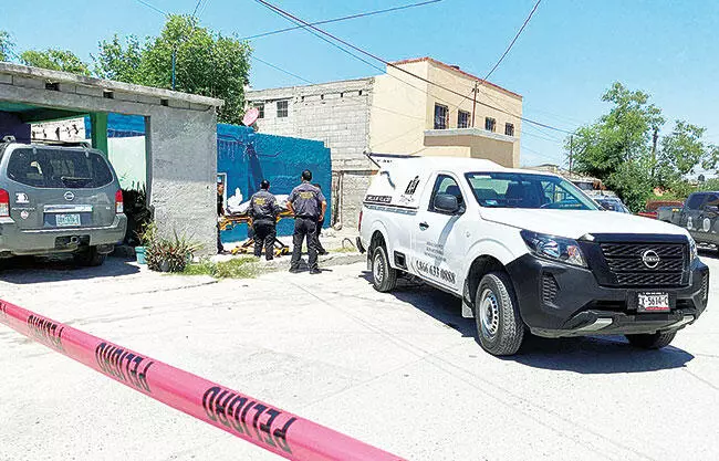 En uno de los casos, un joven llevó serenata a su mamá y después se quitó la vida