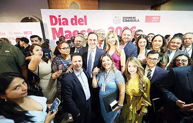 Arrancan festejos del Día del Maestro en Coahuila