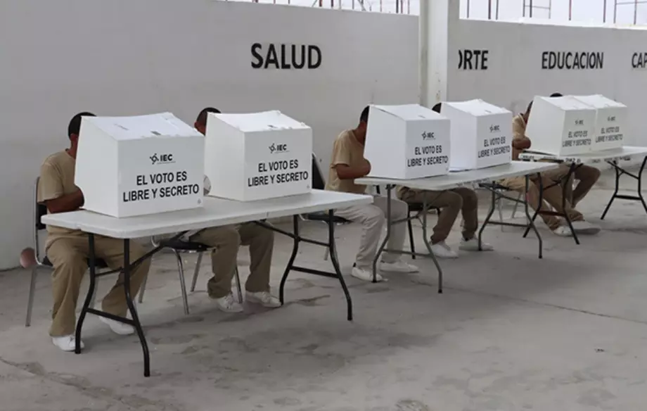 Inicia voto anticipado en Coahuila: internos de PN emiten primeros sufragios para renovar el Congreso