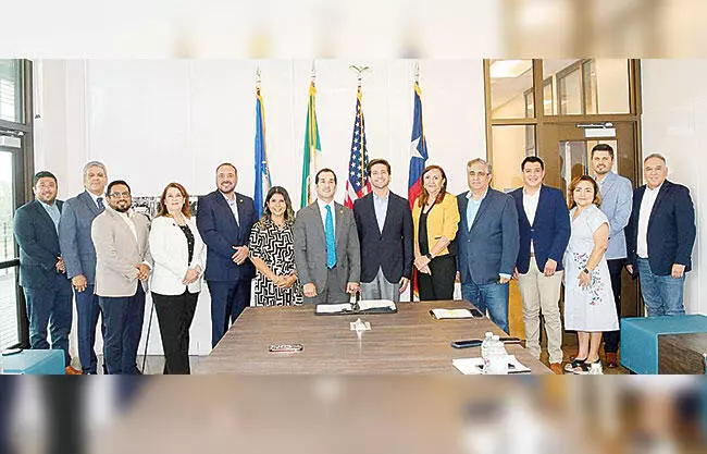 Fortalece Coahuila alianza binacional con Eagle Pass