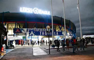 Debido a la ligera pero constante lluvia, el primero de la serie entre Acereros y Tecolotes en el Estadio Kickapoo, fue suspendido.