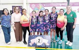 Mantienen un equilibrio el estudio con el deporte con disciplina y organización