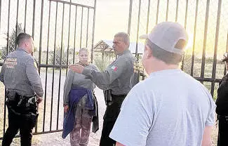 Lo que comenzó como un reporte de cuatro días de desaparición de una mujer movilizó a corporaciones policiacas, terminó en una inesperada escena