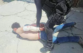 Una intensa movilización de las fuerzas de seguridad en el municipio de San Buenaventura resultó en la detención de un individuo.