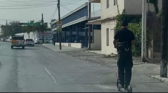 El funcionario municipal comentó que, si bien es cierto se trata de vehículos no automotores sin registro de placas, lo cierto es que los scooters pueden alcanzar velocidades que pongan en riesgo la integridad de quienes los conducen.