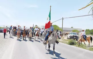 Realizan también misa de Acción de Gracias y una caminata