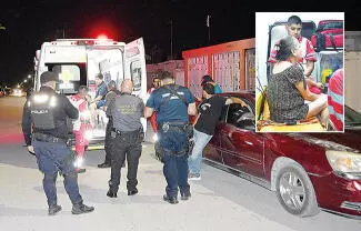 Una mujer resultó con diversas lesiones, luego de ser agredida por su vecino en un altercado registrado durante la madrugada de ayer.