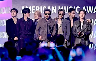 Pasaron cuatro años sin que el grupo BTS se presentara en una entrega de premios